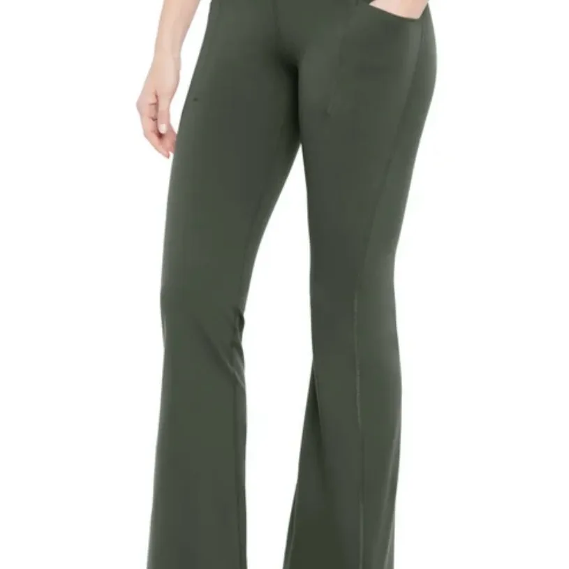 NWT Gapfit Women's Flare leggings Green - Image 2