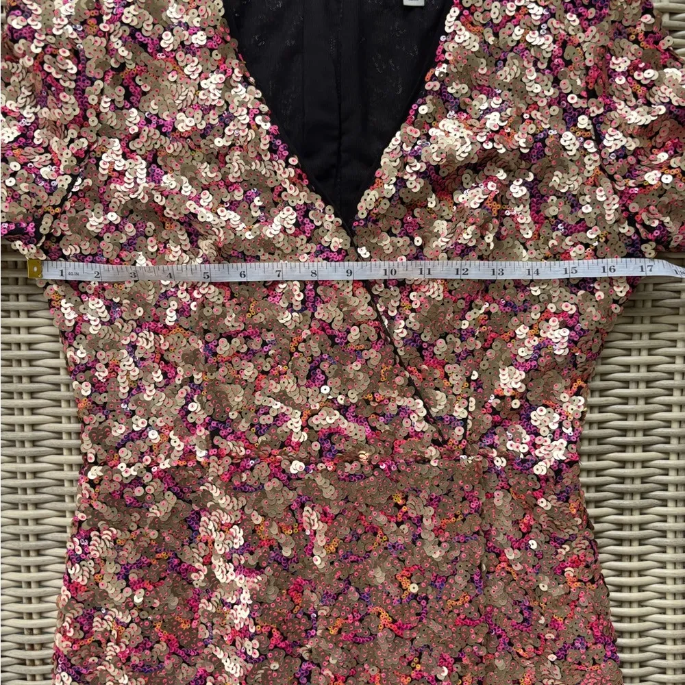 Monique Lhuillier Sequin Wrap Mini Dress 6 formal embellished party‎ holiday - Image 10