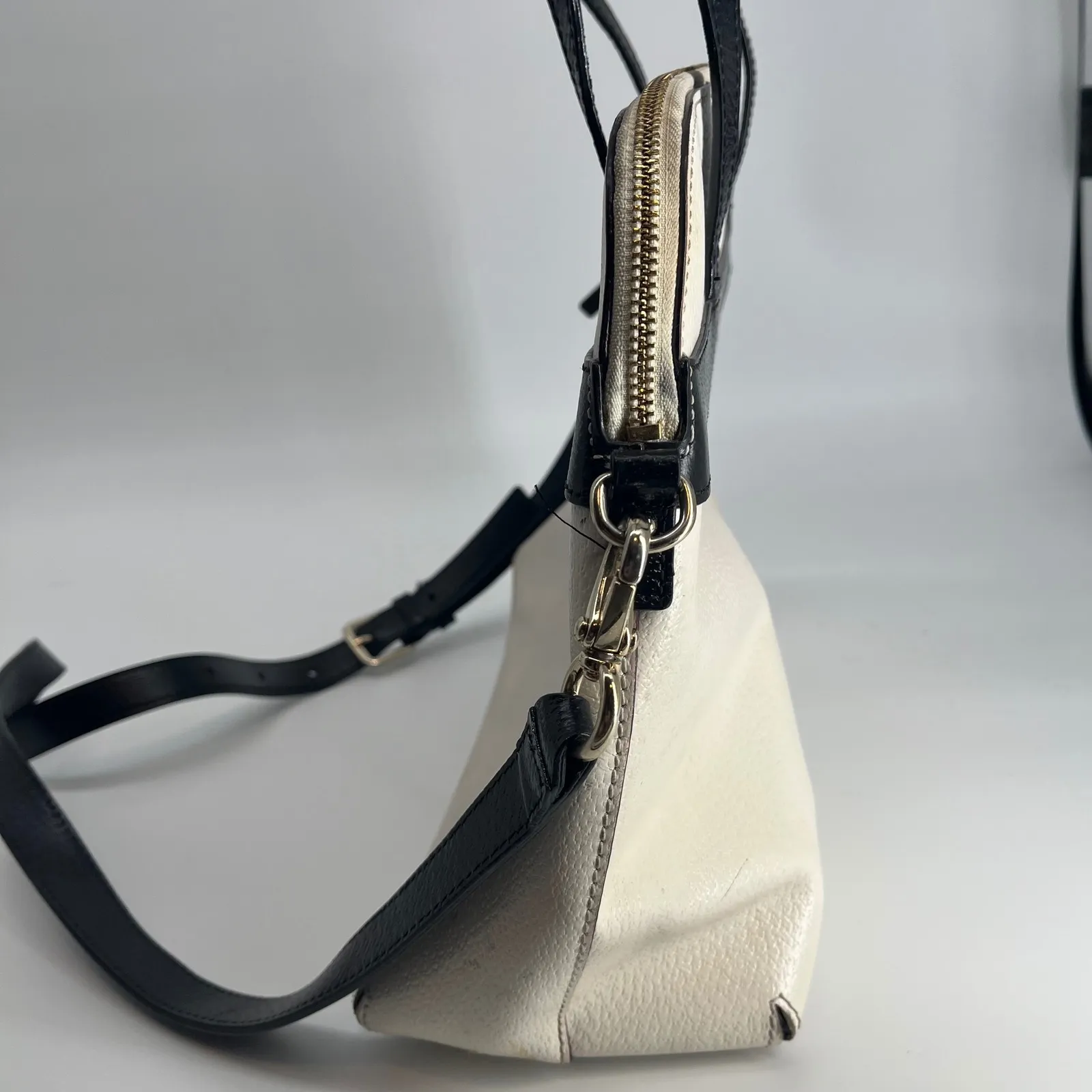 Kate Spade‎ Bow Medium Maise Kirk Park Purse Tote Black White w/ Red Interior - Image 6