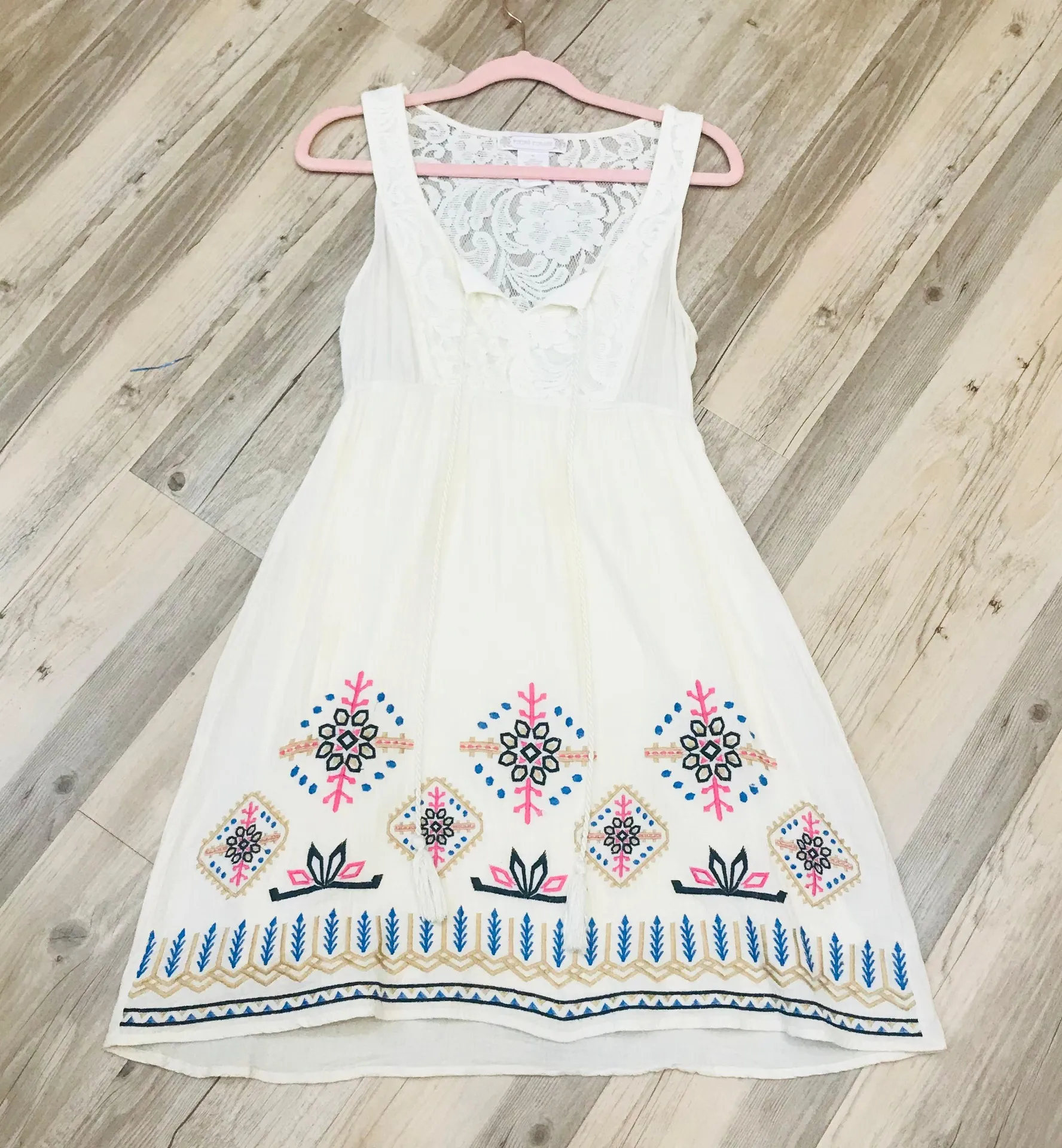 Embroidere Dress small - Image 5