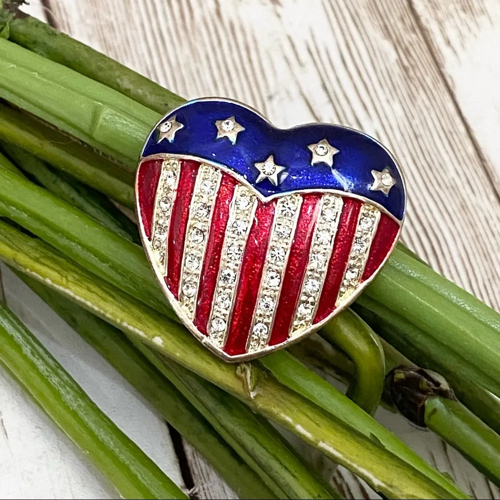 USA Flag Brave Heart Enamel Rhinestone Brooch - Image 7