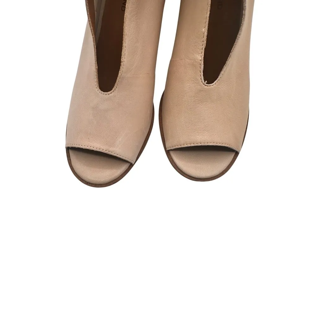 Lucky Brand Size 8 Beige Ankle  Soft Leather Boots Women Beige - Image 11