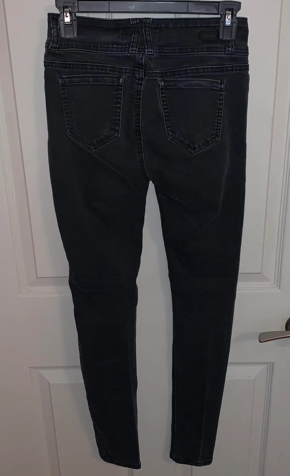 Black Skinny Jeans - Image 2