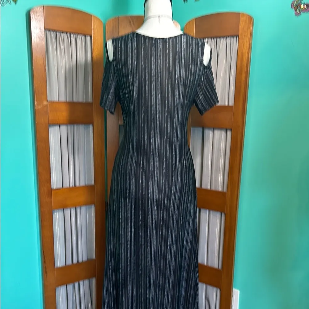 Exist Black and White Cold Shoulder Maxi Dress - Image 7