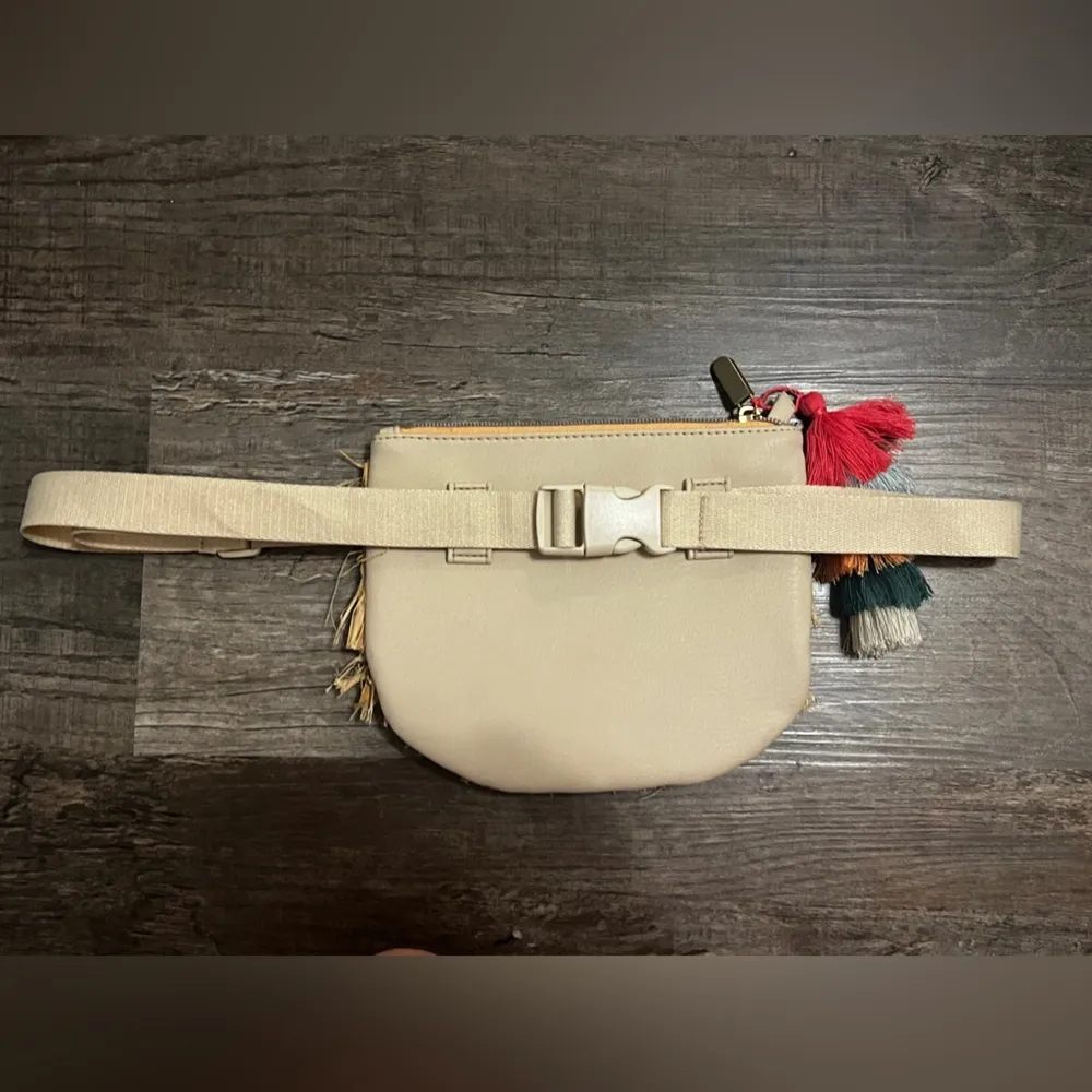 WILL NOT TAKE LESS Jungalow Justina Blakeney Beach Vibes Fanny Pack Tan - Image 5