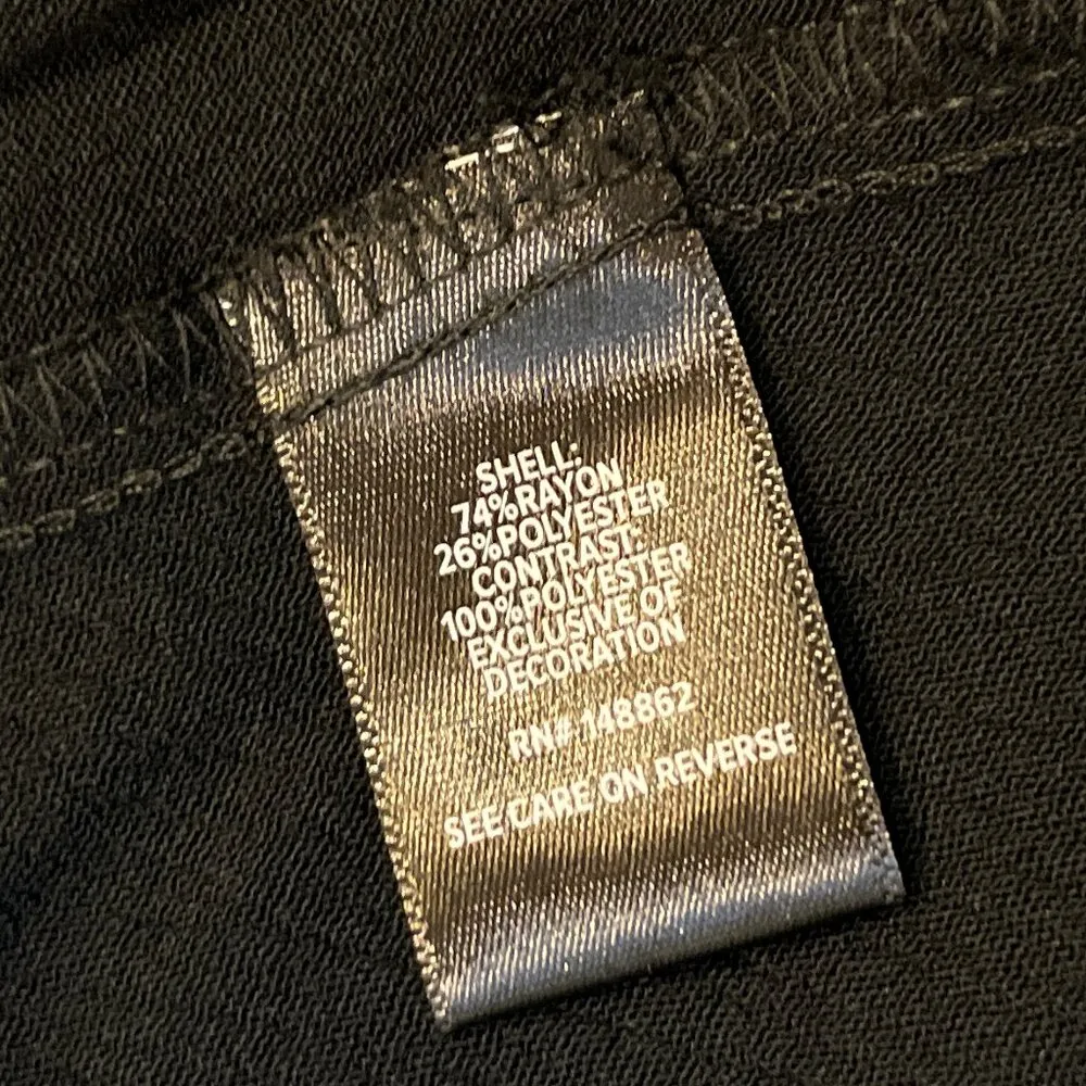 TORRID Black Lace Peplum Top SZ 4/26 Grunge Dark Fairy whimsygoth witchy cottage - Image 9