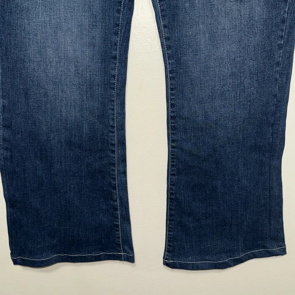 Lucky Brand High Rise Flare Stevie woman jean size 16 inseam 33” slight stretch - Image 2