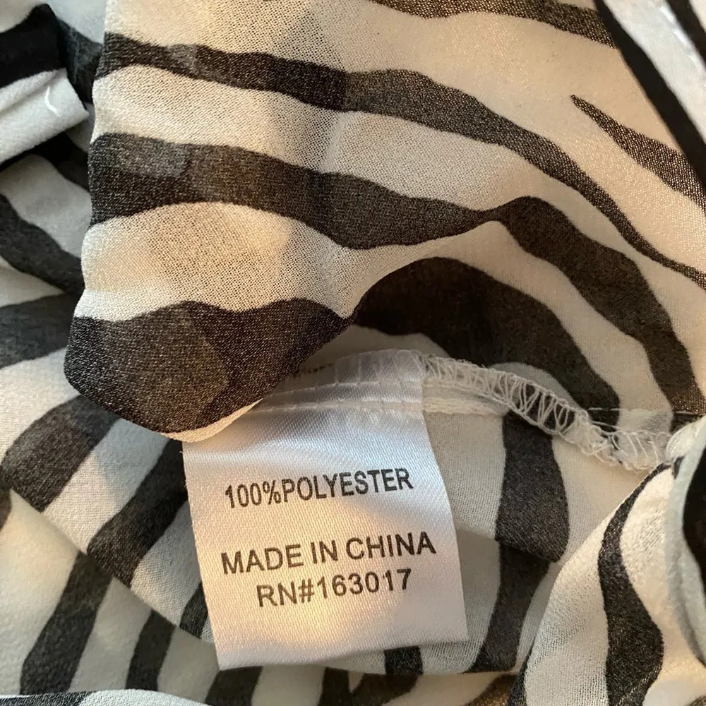 Princess Polly  Zebra Print Ziggy shirt sz 2 - Image 6