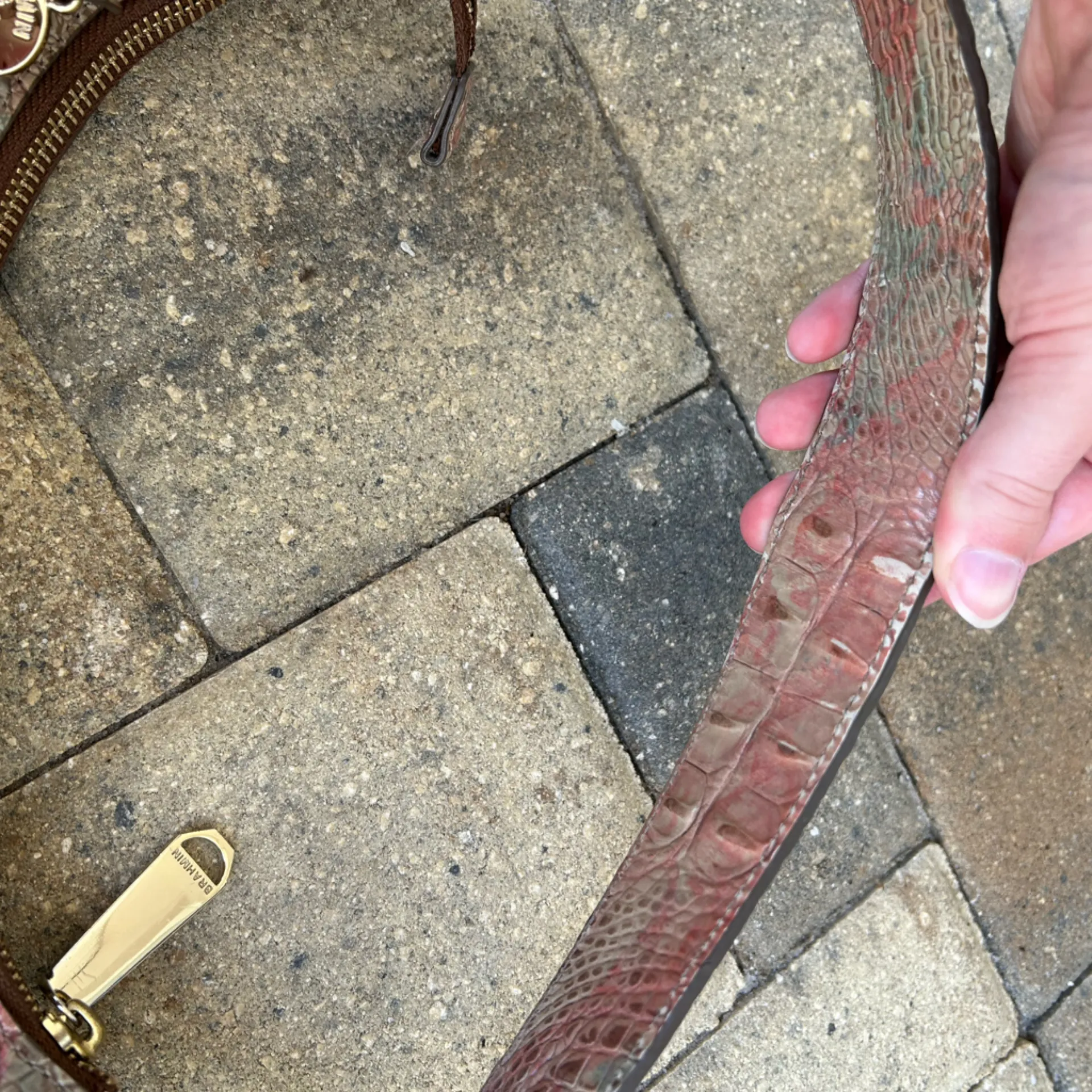 Brahmin Sahara Amira Shoulderbag - Image 10