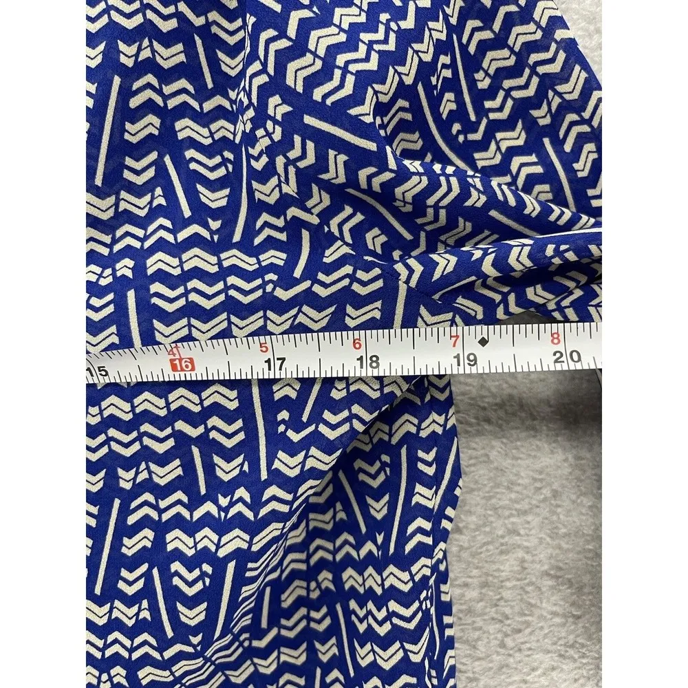 HD in Paris Anthropologie Women's Half Button Down Shirt Blue Size 04 Chevron - Image 9