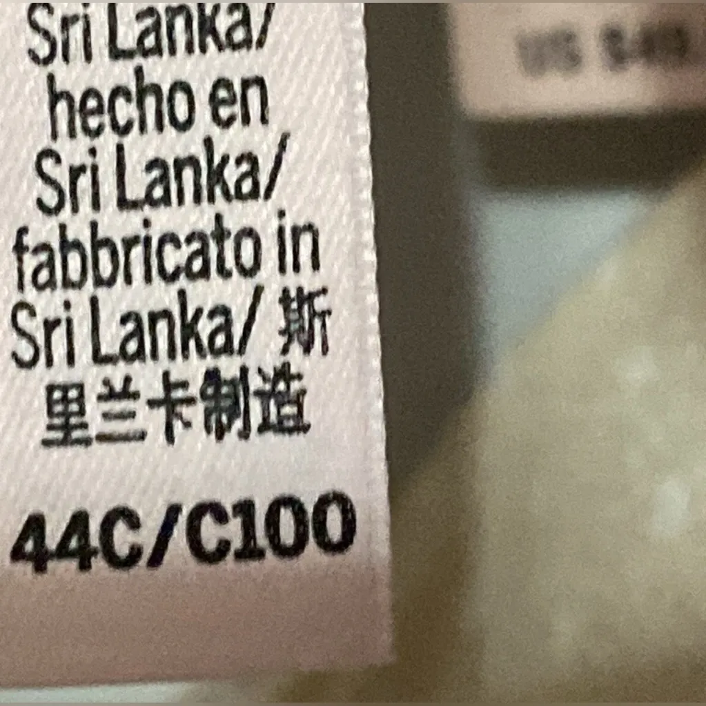 Victoria's Secret Body Perfect Lightly Lined Bra Beige/White Polka Dots 44C NEW - Image 4