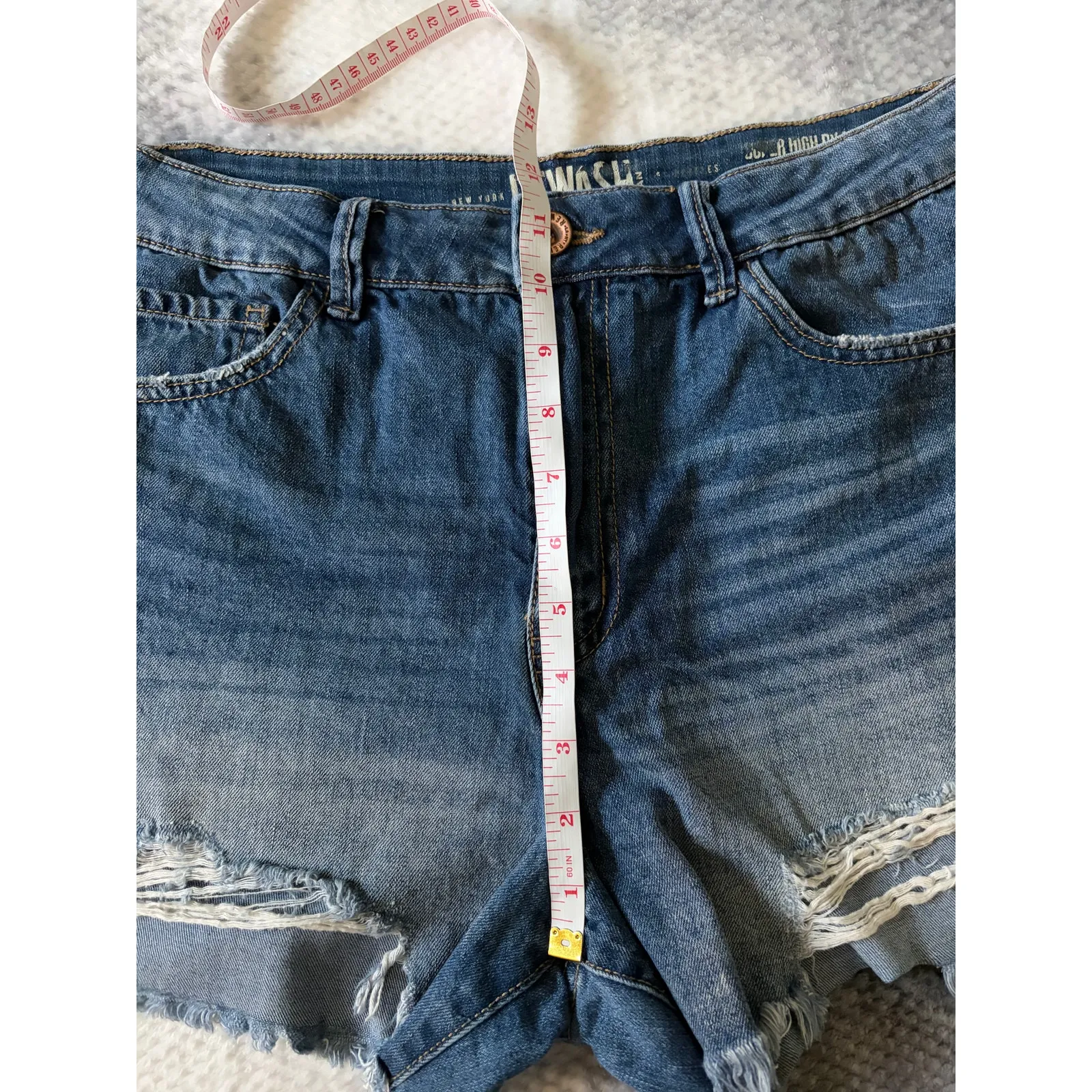 New York Rewash Super Hi-Rise Vintage Reunion Distressed Junior Short Size 9 - Image 5
