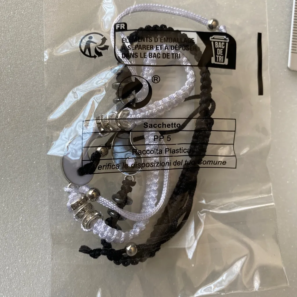 2‎ pcs Handmade adjustable cord thread Ying/Yang bracelets White - Image 12