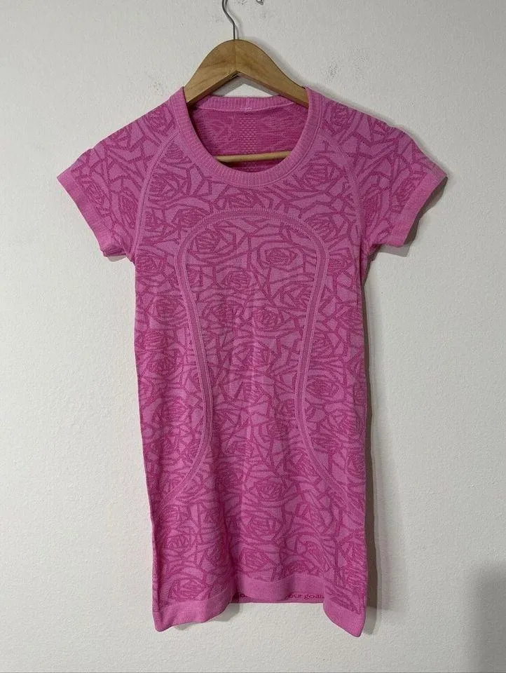 Lululemon Athletica Shirt Womens 4 Pink Swiftly Compression Tech Short Sleeve - Image 2