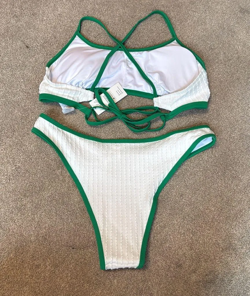 Cupshe White Textured Green Trim Crossback Cheeky Swim Bikini Set Size L - Image 4