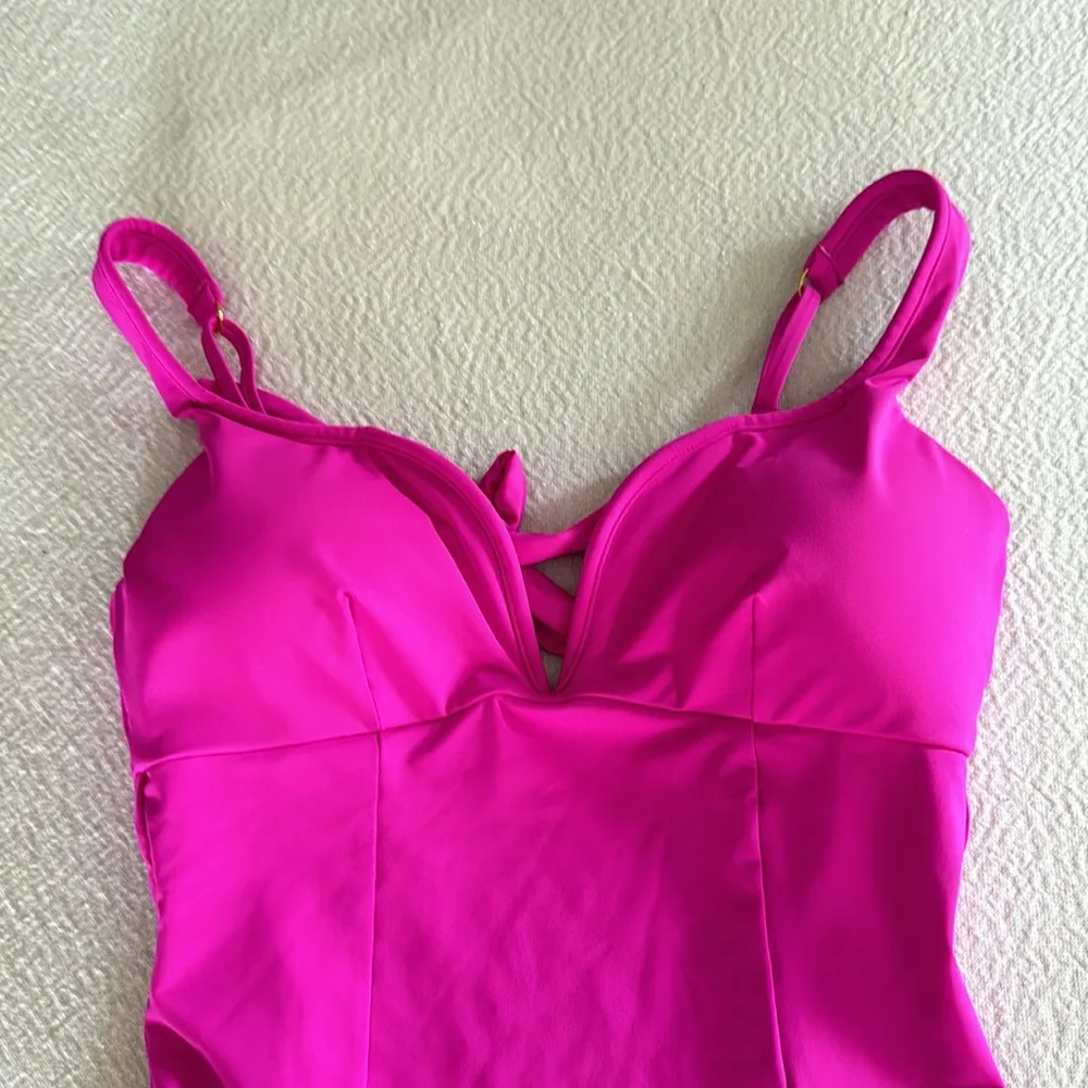 BECCA Color Code V-Wire One-Piece Swimsuit, Size Medium, Vivid Pink, $138 - Image 7