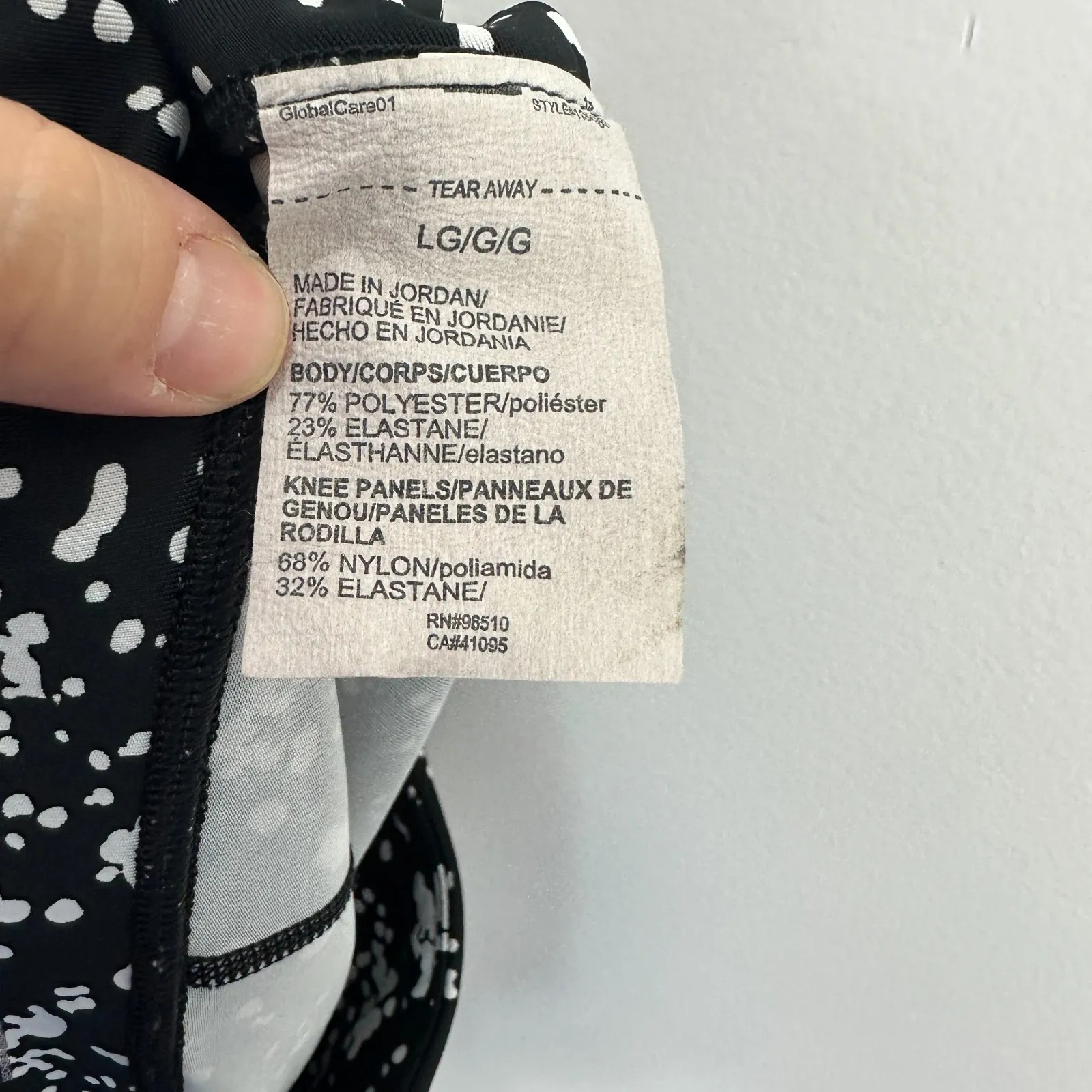 Under‎ Armour HeatGear Compression Leggings Capri L Black White Splatter Y2K Gym - Image 6