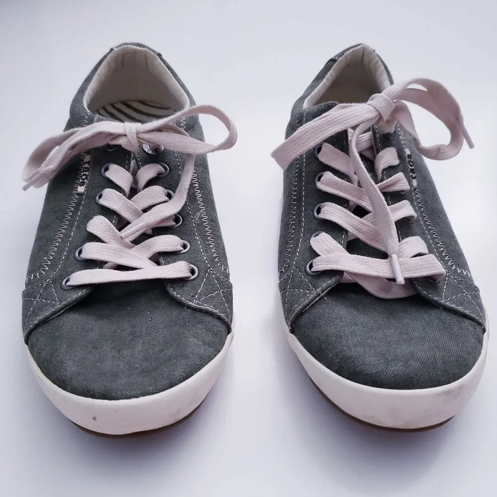 Taos Star Dark Green Canvas Sneaker Size 9 - Image 3