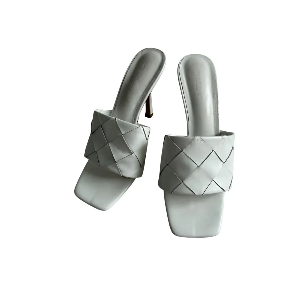 TONY BIANCO White Leather Woven Sandals Heels Size 7.5 - Image 10