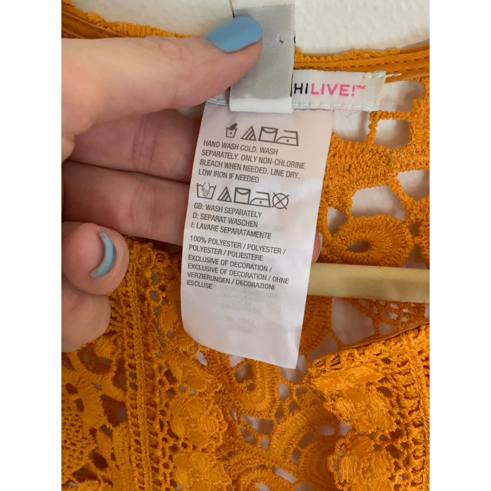 Isaac Mizrahi‎ Live! Cropped Cardigan size small - Image 3