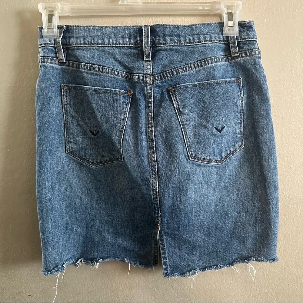 HUDSON LULU RAW HEM MINI JEAN SKIRT IN VROOM BLUE WASH 27 FRAYED - Image 4