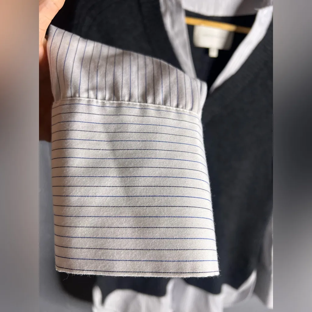 Brochu Walker Grey Cashmere Blend Sweater With White Collared Shirt XS - Image 6