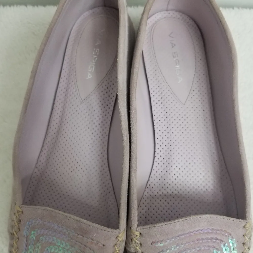 Via Spiga Suede Loafer Kitten heel with sequin toe Purple Size 8 - Image 4