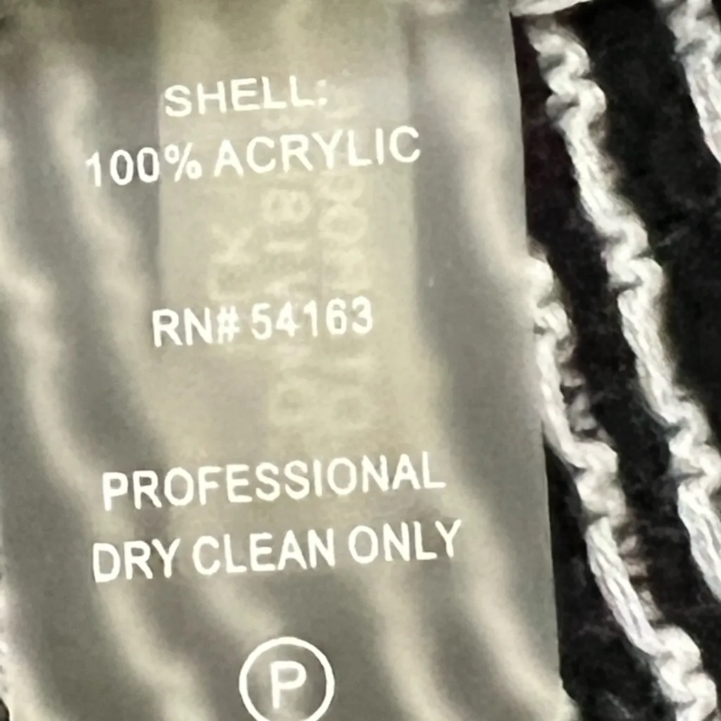 Calvin Klein Black and White Dress - Small - EUC - Image 5