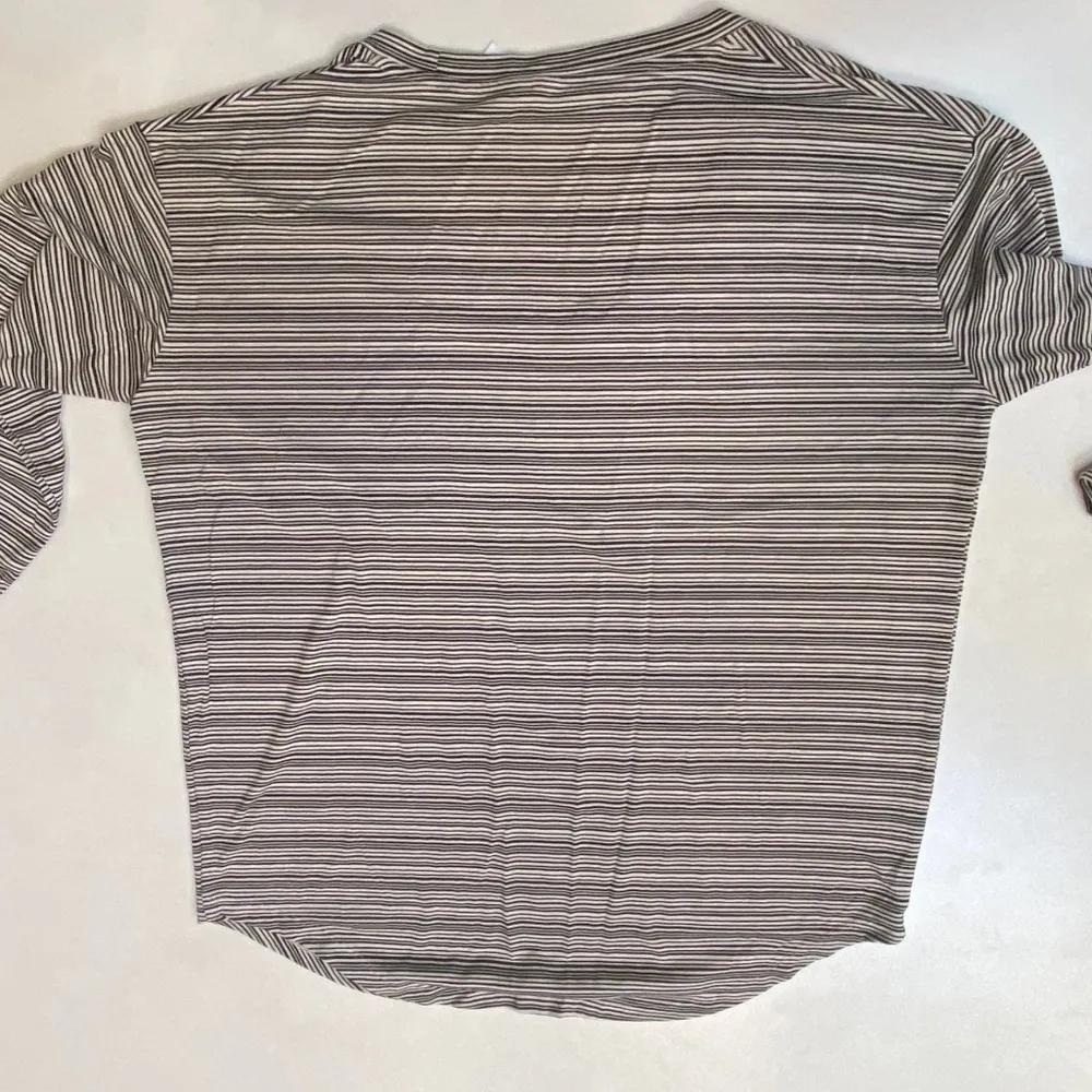 Athleta Cloudlight Stratus Black Ivory Stripe Long Sleeve - Small - Image 4