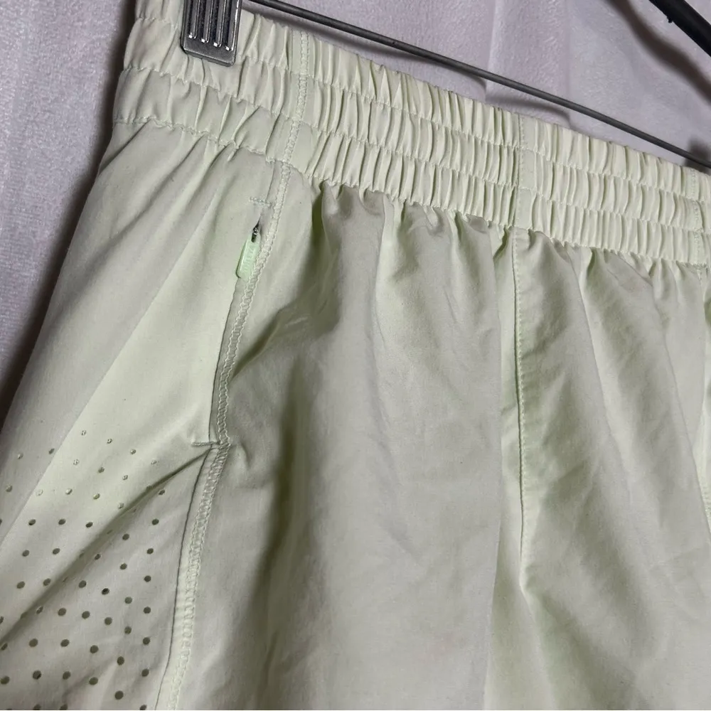 Athleta Neon Pastel Green Hustle 3” Athletic Workout Shorts Size XXS - Image 3