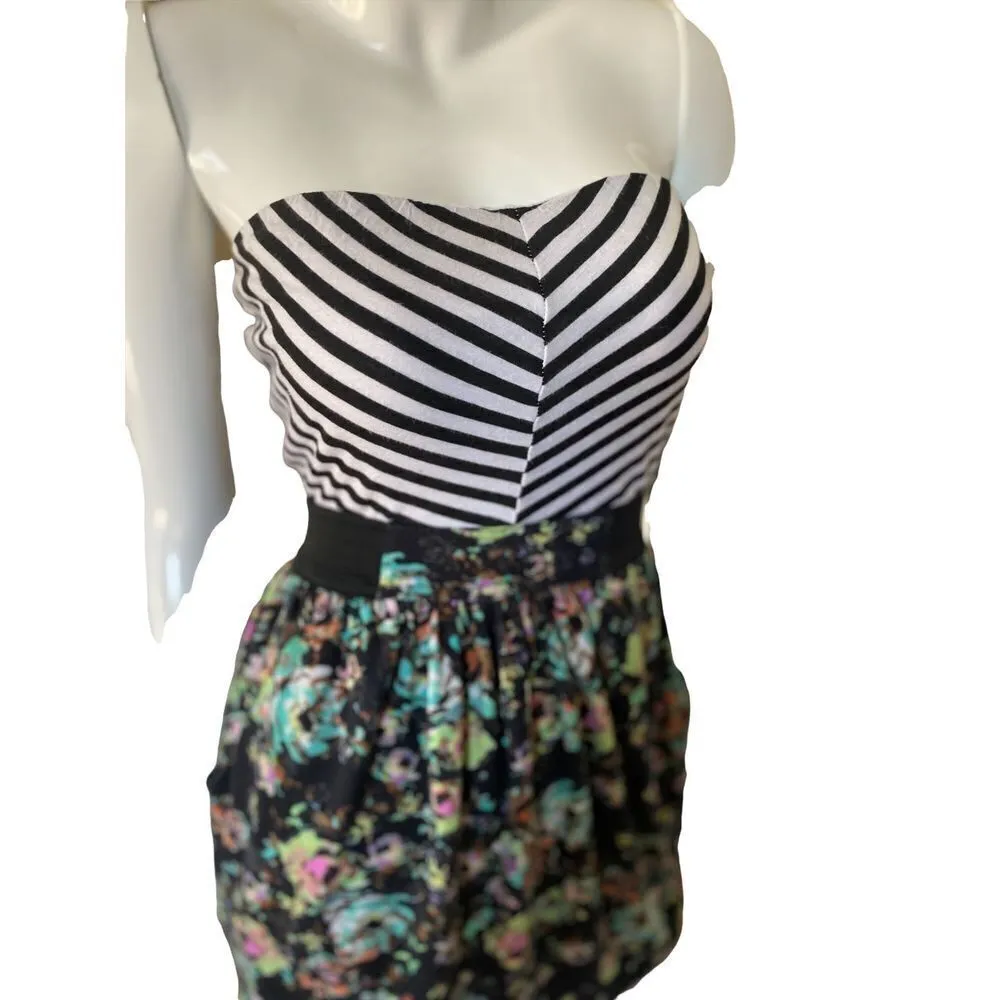 Love fire size small strapless dress one piece - Image 4