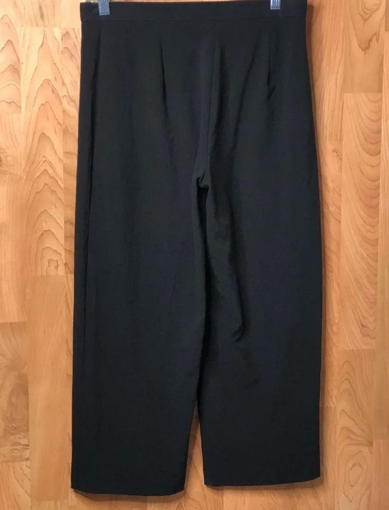 Black Capris BRIGGS NEW YORK SIZE 6 - Image 2