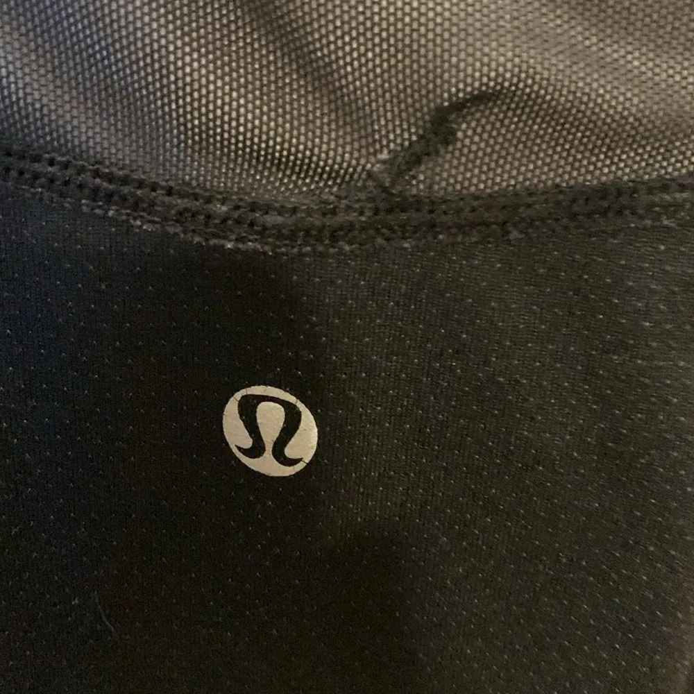 Lululemon black mesh short sleeve athletic shirt - Image 7