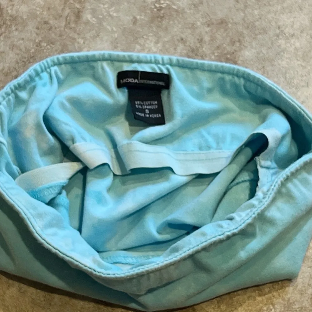 Moda International blue white tie dye crop tube top size small - Image 3