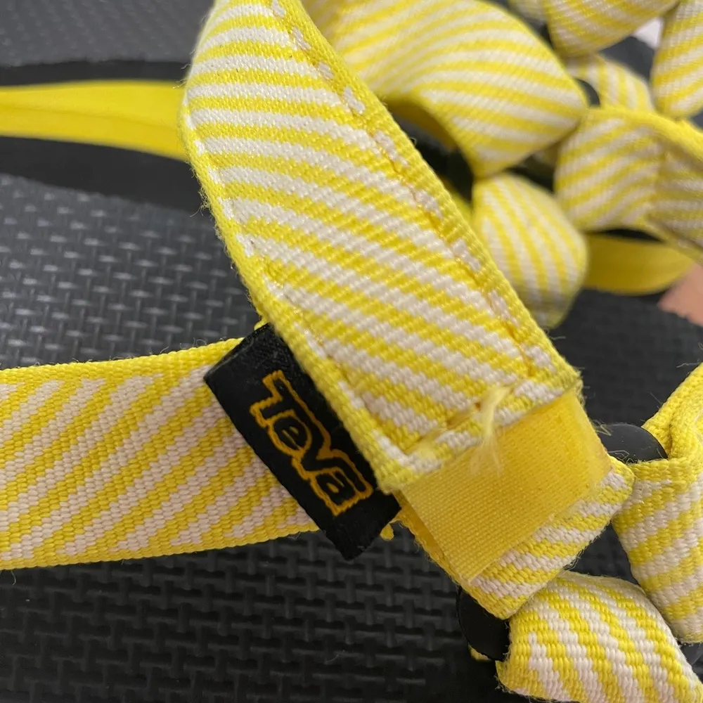TEVA Flatform Universal Black/Yellow Stripe Candy Platform Sandal NO TAG 11 ?? - Image 6