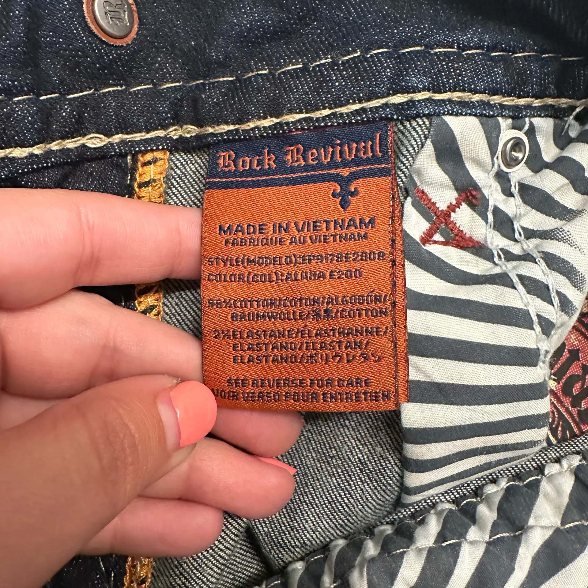 Rock Revival Alivia Easy Boot Cut Jeans Size 27 - Image 9