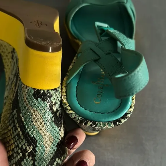 Cole Haan size 9 wedge Blue-Green Strappy Sandals cushioned cute Euc - Image 2