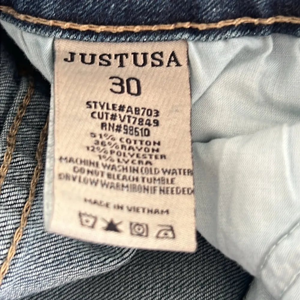 Women's Distressed Cropped Blue Jeans - Image 9