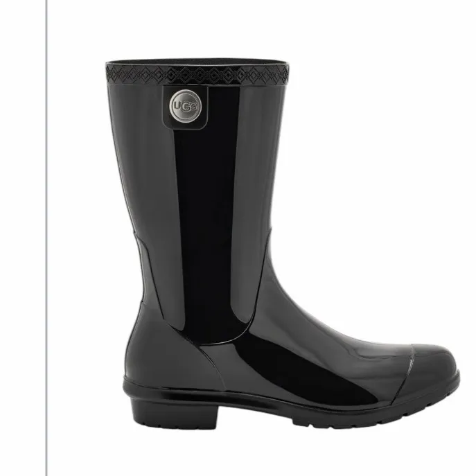 UGG Women's Sienna Black  Waterproof Boots Size 8 - Image 3