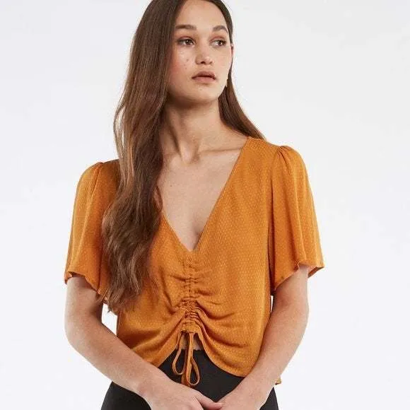 Band of Gypsies Toulon Honey Center Rugged V-neck Top - Image 34