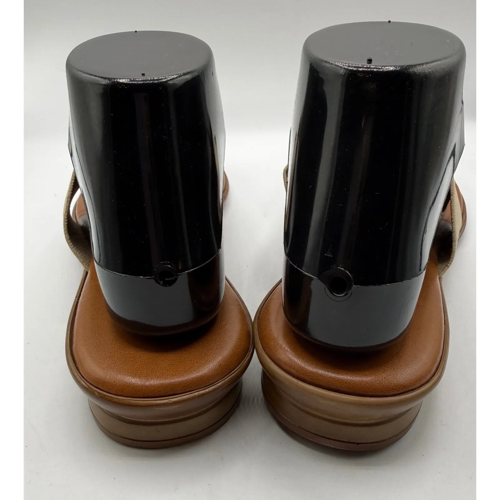 Italian Shoemakers Women 9.5 Brown Leather Slip On Thong Sandals Tan Gold Accent - Image 3