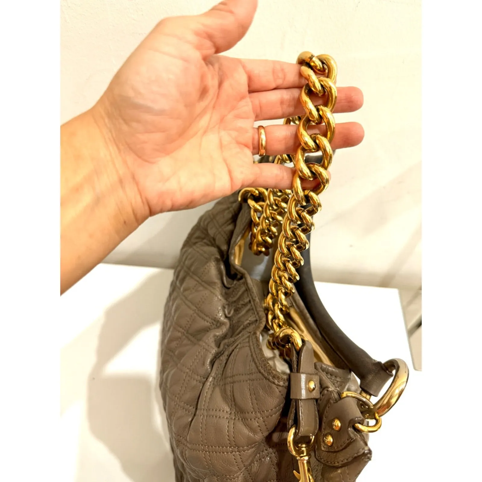 Marc Jacobs Quilted Leather Chain Stam Hobo Bag Olive Taupe Women's - Image 7