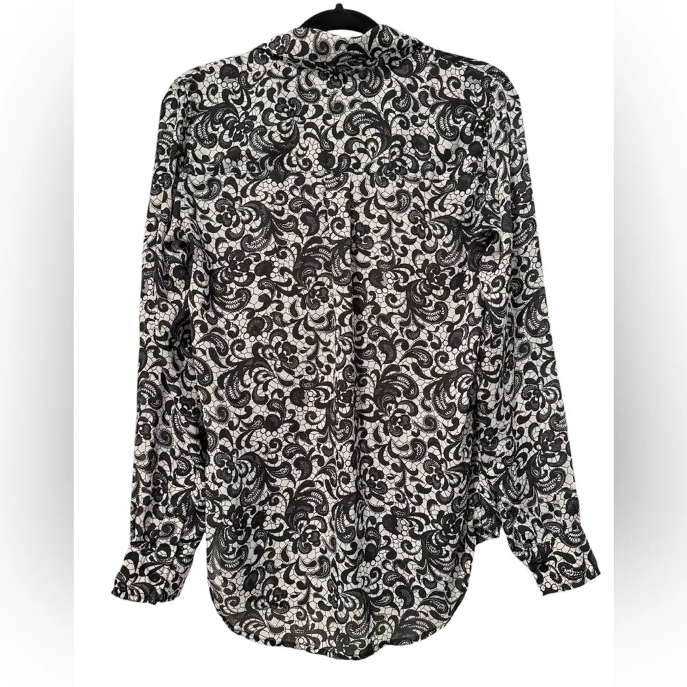 Premise Studio Black White Grey Floral Button Down Long Sleeve Blouse Size 6 - Image 4