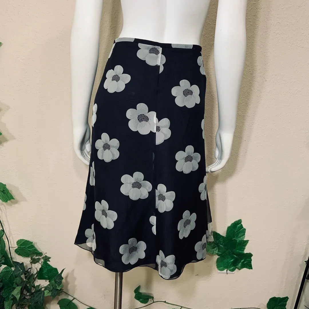 Armani Collezioni New Floral Silk Skirt - Image 8