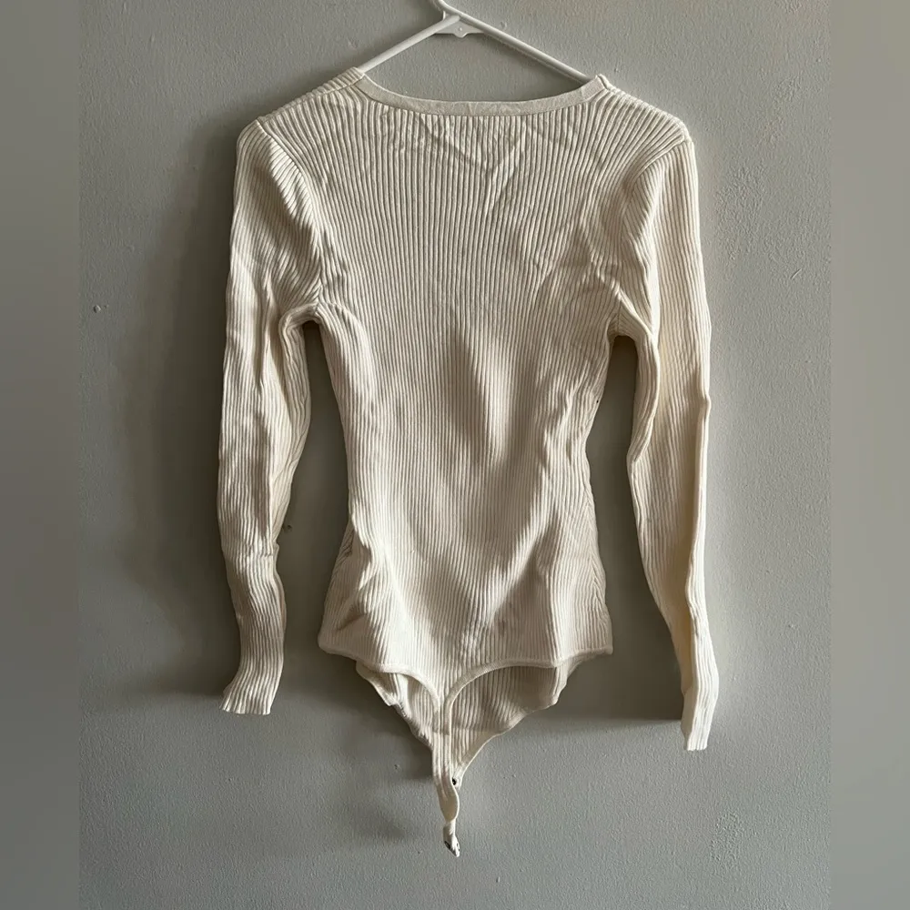 Abercrombie cream knit bodysuit - size M - Image 2