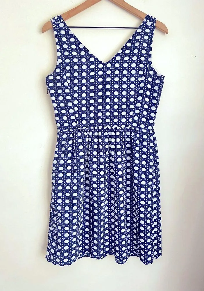 Vineyard Vines women sleeveless geometric print dress V neck 6 - Image 2
