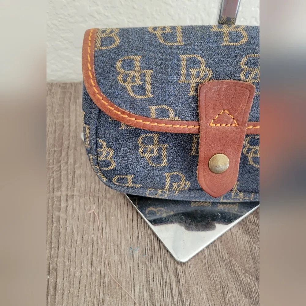 Dooney & Burke Wristlet with No Strap - Image 2