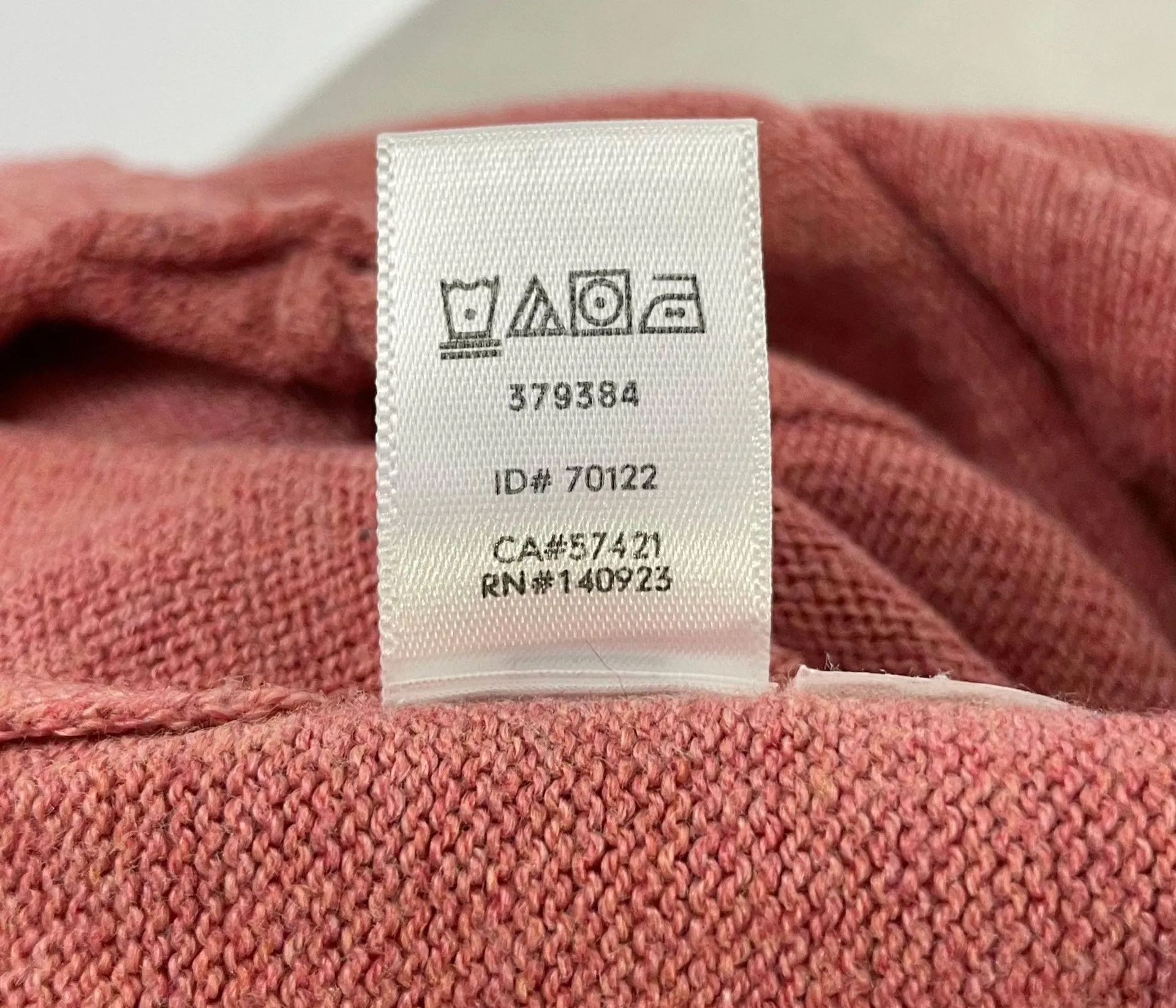 High Low Hem Crewneck Sweater Long Sleeve Pullover Pink Size Medium - Image 16