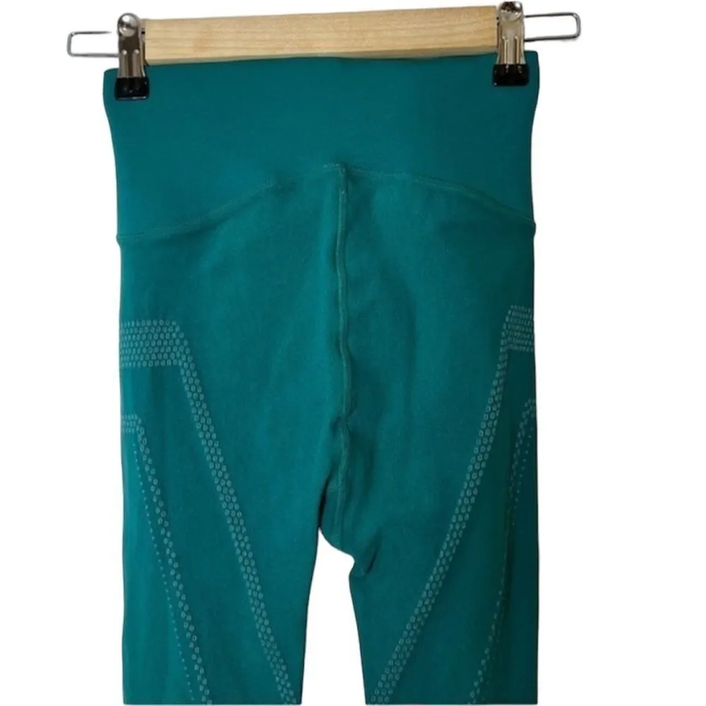 ✨ High-Waisted SculptKnit® Legging✨ - Image 11