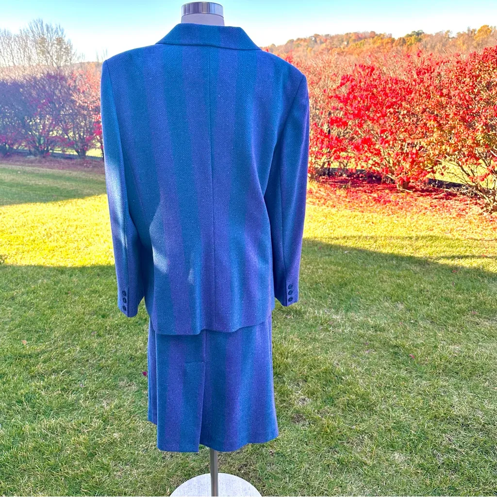 Triona Design 90’s Vintage High Waisted 100% Wool Plus Size Skirt & Blazer Suit Purple - Image 10